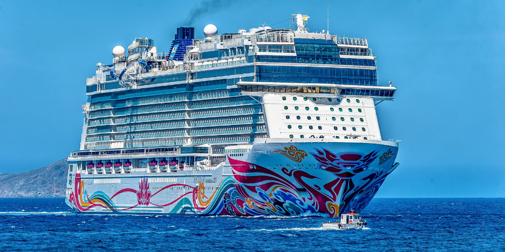 Pexels | GEORGE DESIPRIS | Smart Savings: 7 Easy Ways to Cut Costs on Your Cruise Vacation